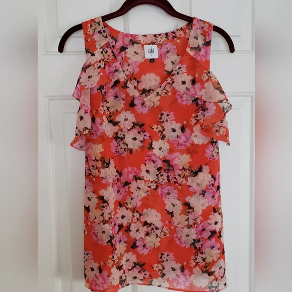 cabi Lush Floral Cold Shoulder Top - Picture 2 of 8